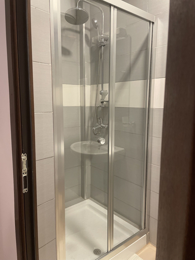 Bathroom 3, Seven Heaven Plaza, Kombo Saint Mary