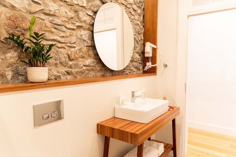 Bathroom 4, Apartamentos Ferreiros, Funchal