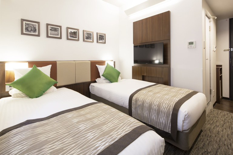 Bedroom 24
