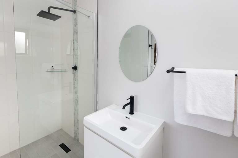 Bathroom 4, Greystone Guest House, Cacadu