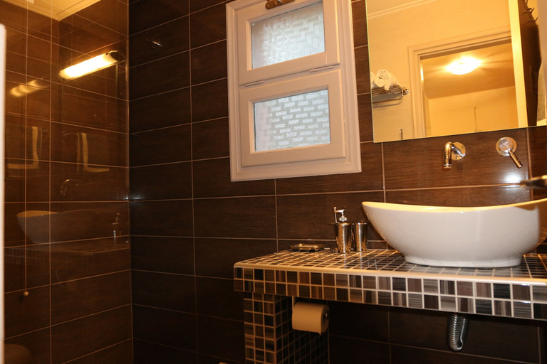 Bathroom 4, LASSIA STUDIOS, North Aegean