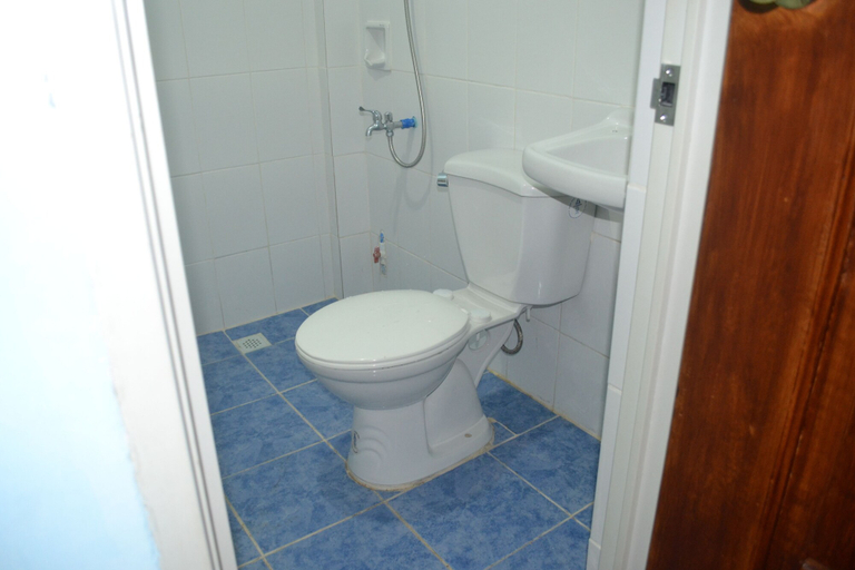 Bathroom 3, The Beach Anne Boracay, Malay