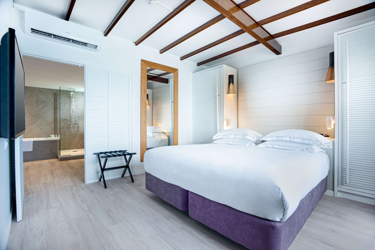 Bedroom 3, DoubleTree by Hilton Noumea Ilot Maitre Resort, Nouméa