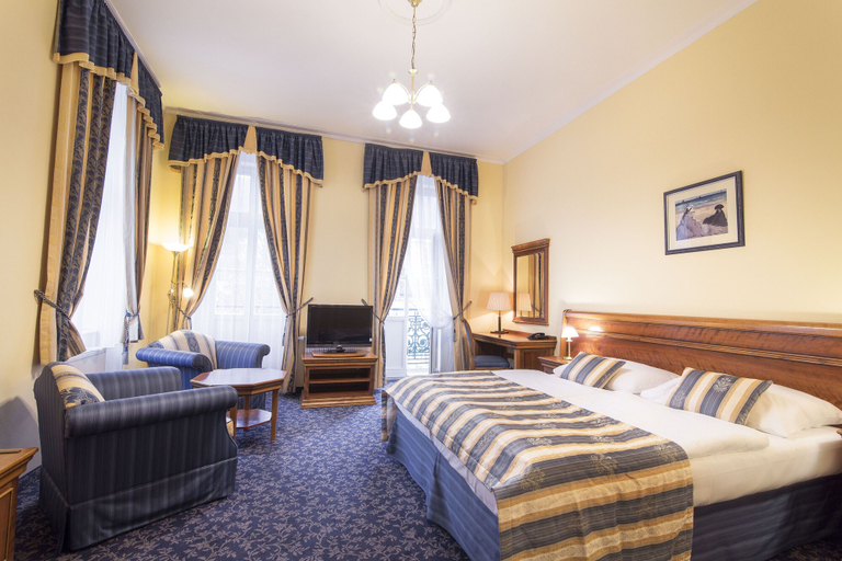 Bedroom 3, Ontario Hotel Garni, Karlovy Vary