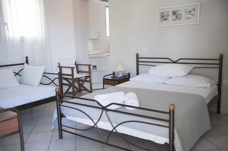 Bedroom 5, Filia Rooms & Apartments, Central Greece