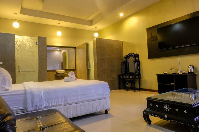 Bedroom 16