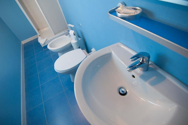 Bathroom 3, Albergo Conca D'Oro, Foggia