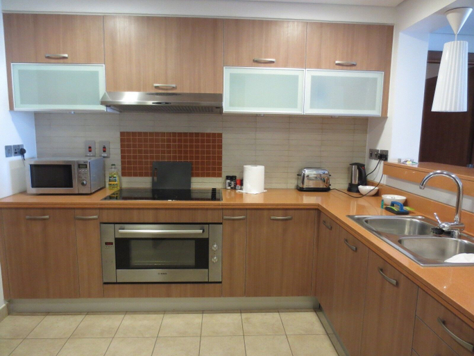 Others 5, Yanjoon Holiday Homes - Marina Residence, Dubai