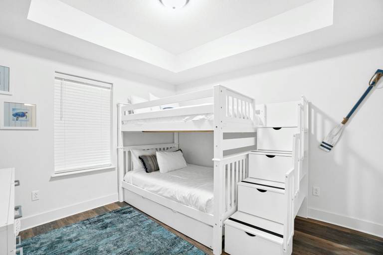 Bedroom 3, Calypso Tower 3 by Panhandle Getaways, Bay