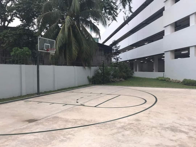 Exterior & Views 2, Nice corner Ayala condo 1 BR d-t DAVAO fast wi fi, Davao City