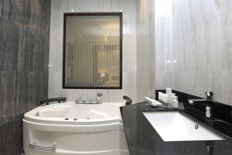 Bathroom 4, Swiss Flora Inn Hotel Riyadh, Riyadh
