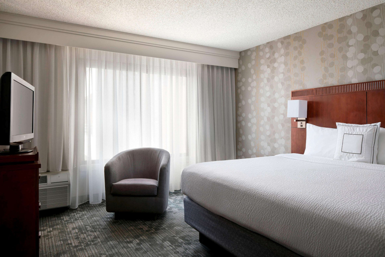 Bedroom 3, Sonesta Select Los Angeles Torrance South Bay, Los Angeles