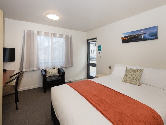 Bedroom 2, Bella Vista Motel Dunedin, Dunedin