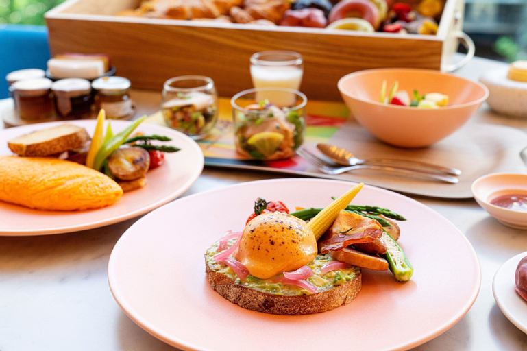 Food & Drinks 14