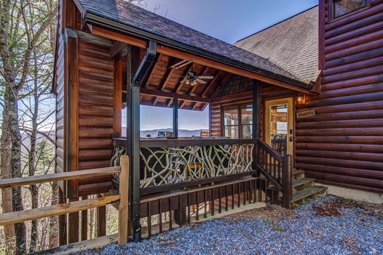 Exterior & Views 2, Wren's Nest, Fannin