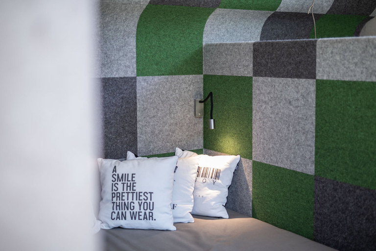 Bedroom 3, Hotel Arlmont, Landeck