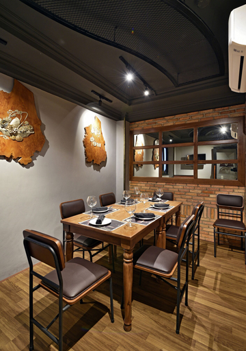 Food & Drinks 4, Tuong Vy Hotel, District 1
