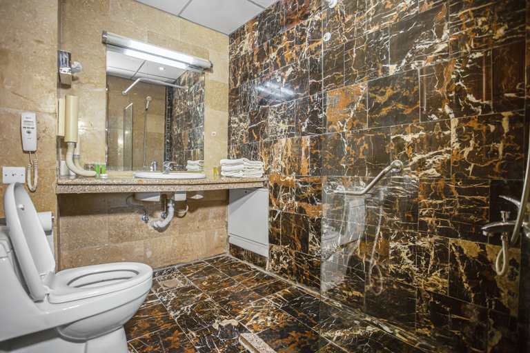 Bathroom 5, Grand Hotel Madaba, Madaba