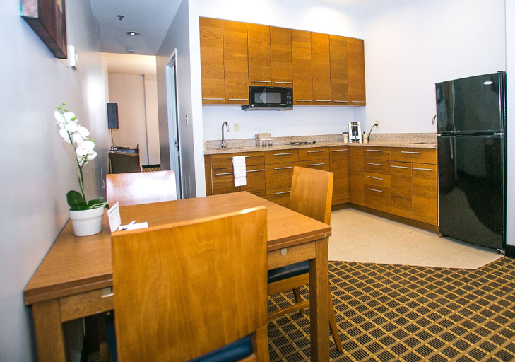 Dining Room 3