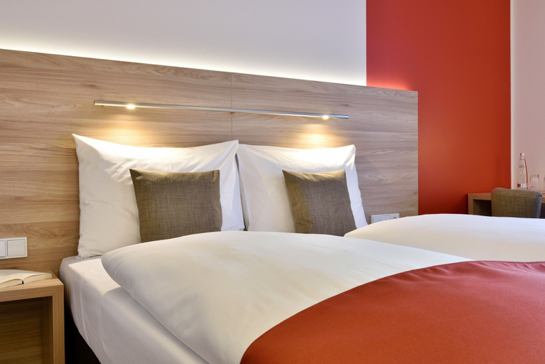 Bedroom 2, Coffee Fellows Hotel Puchheim, Fürstenfeldbruck