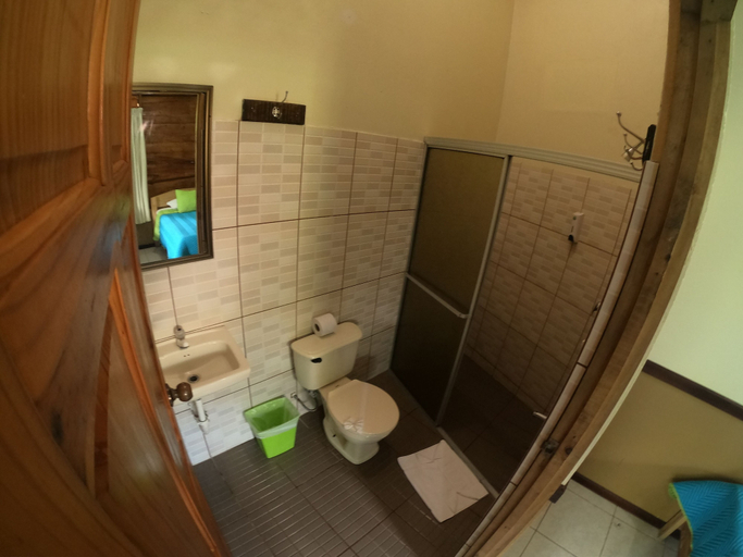 Bathroom 5, Hotel Faro Arenal, San Carlos