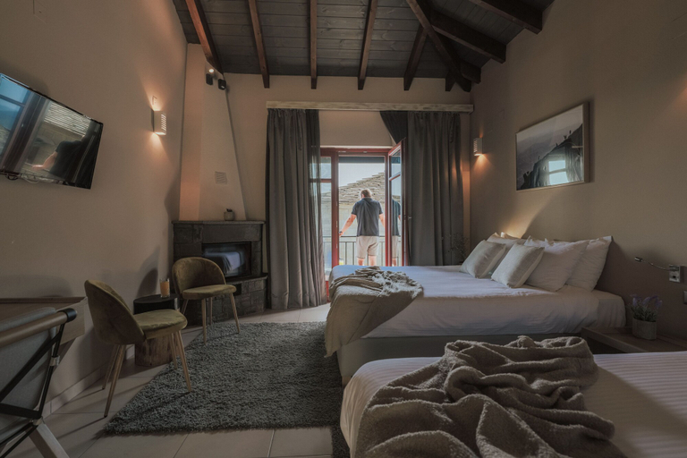 Bedroom 3, Rouista Tzoumerka Resort, Epirus