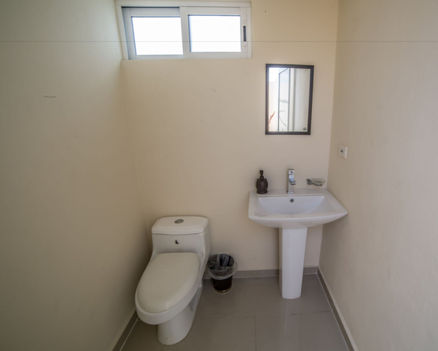 Bathroom, Los Elefantes D409 by Globalia, Cozumel