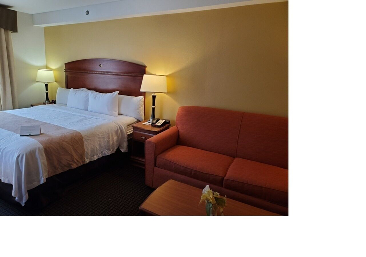 Bedroom 4, Quality Inn & Suites Northampton - Amherst, Hampshire