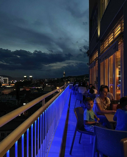 Food & Drinks 5, Hecco Deluxe Hotel, Sarajevo