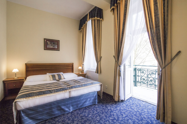 Bedroom 3, Ontario Hotel Garni, Karlovy Vary