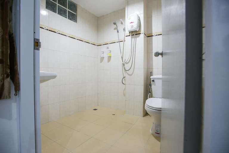 Bathroom 3, De Resto, Hat Yai
