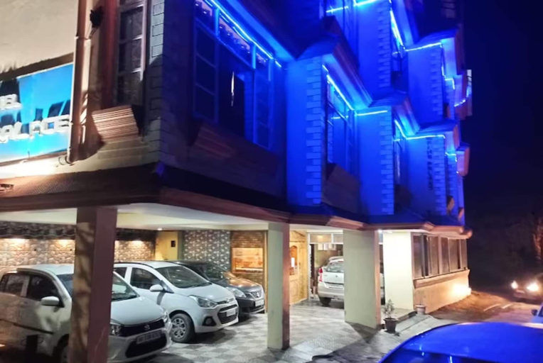 Exterior & Views 2, Goroomgo King Palace Shimla, Shimla