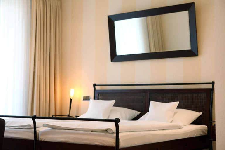 Bedroom 3, Maifeld Sport- & Tagungshotel, Soest