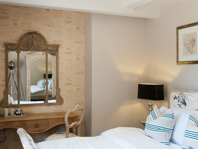Bedroom 2, The White Hart, Oxfordshire