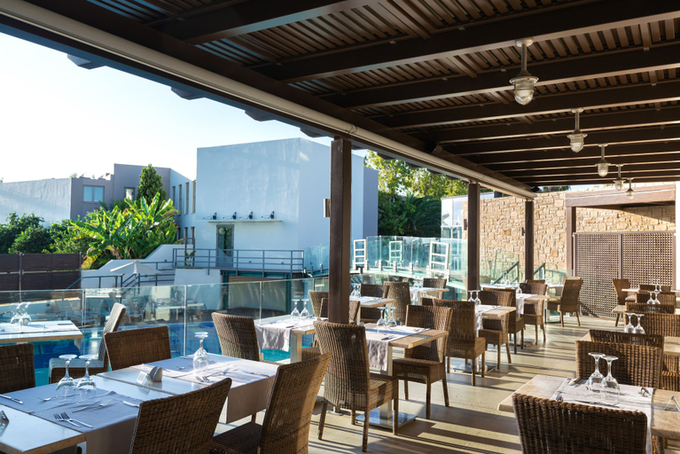 Food & Drinks 5, Minos Mare Royal, Crete