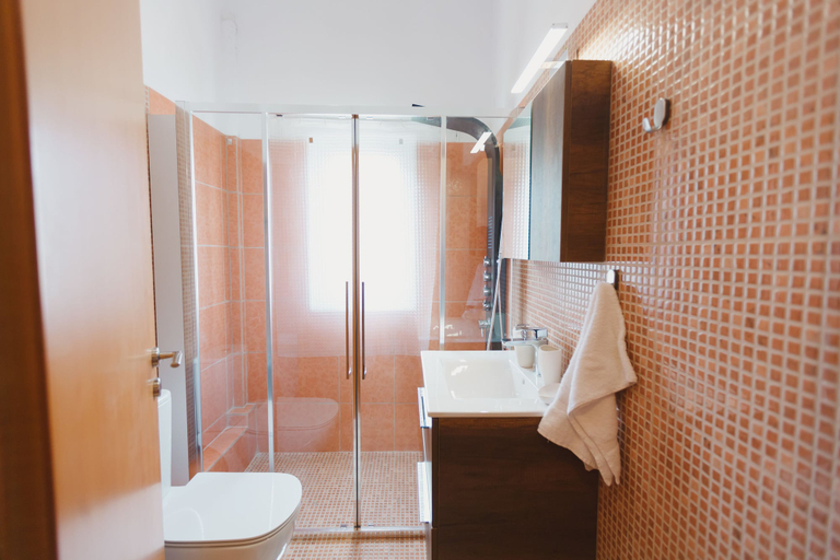 Bathroom 5, Stellatos House, Ionian Islands
