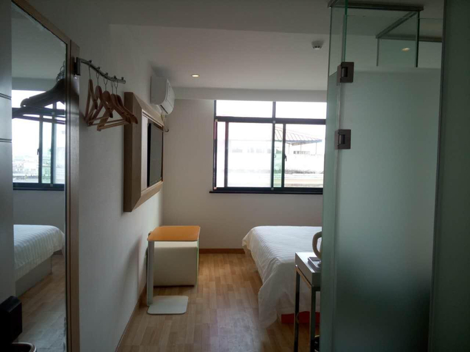 Others 4, 7 Days Hotel Xinyang Mall North Passenger Terminal, Xinyang