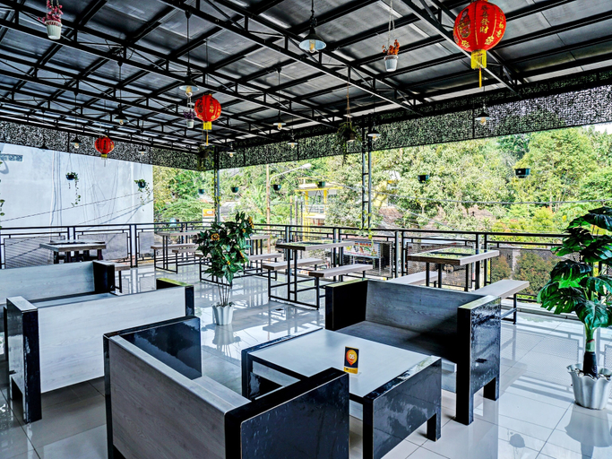 Food & Drinks 4, OYO 92152 Hotel The Wong, Ogan Komering Ulu