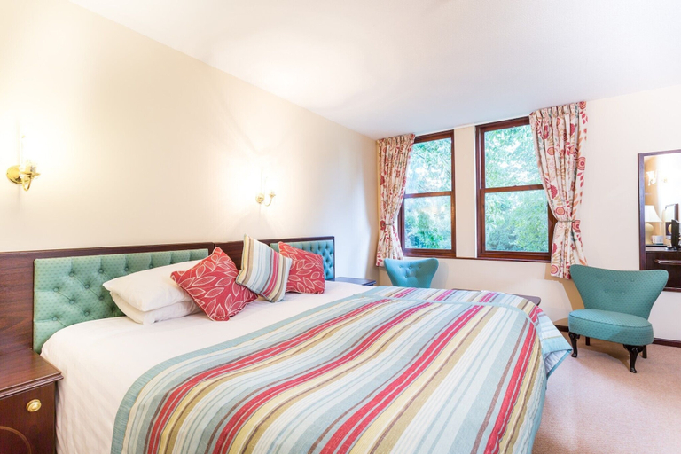 Bedroom 2, Penmorvah Manor Hotel, Cornwall