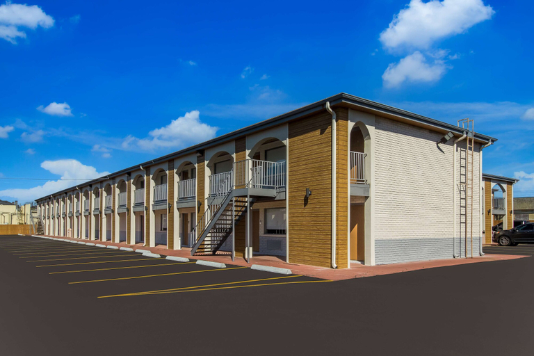 Exterior & Views 2, Signature Inn Houston Galleria, Houston