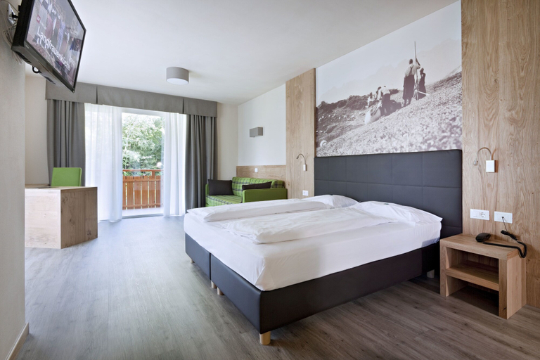 Bedroom 3, Parc Hotel Miramonti, Bolzano