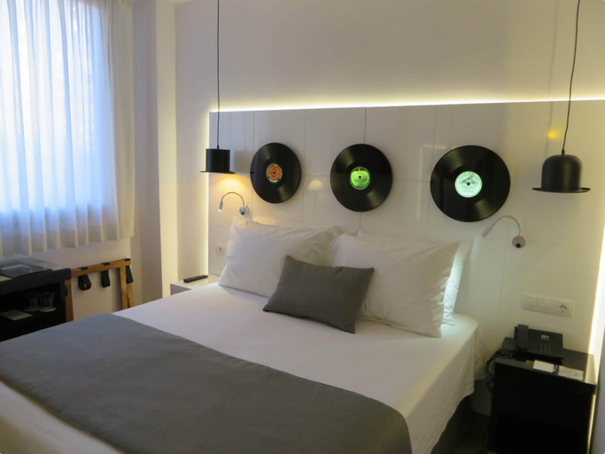 Bedroom 4, Evenia Rocafort, Barcelona