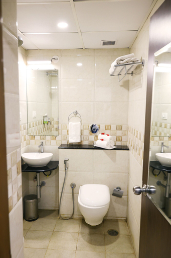 Bathroom 3, Blue Ocean Residency, Bangalore