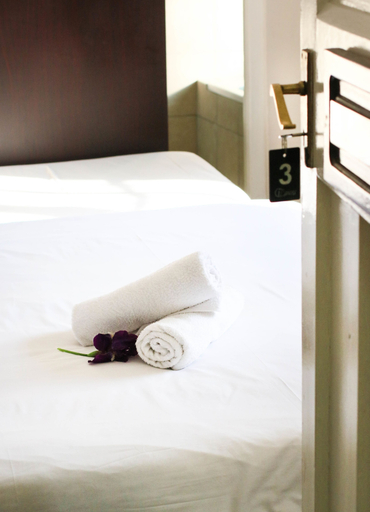 Bedroom 2, Ilawu Lodge, Umgungundlovu