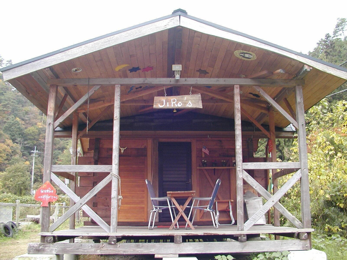 Exterior & Views 6