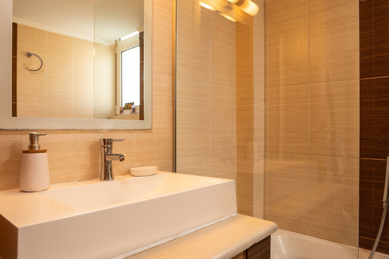 Bathroom, Amaen Apartment, Crete