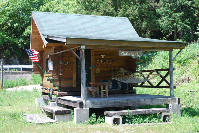Exterior & Views 5
