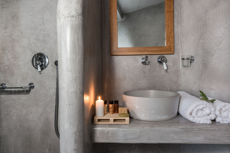Bathroom 4, Kastro Mansion, South Aegean