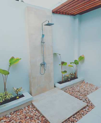 Bathroom 3, Coco Heaven Senggigi, Lombok