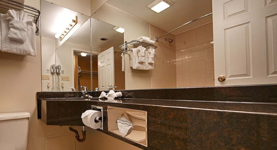 Bathroom 5, Best Western Colonel Butler Inn, Niagara